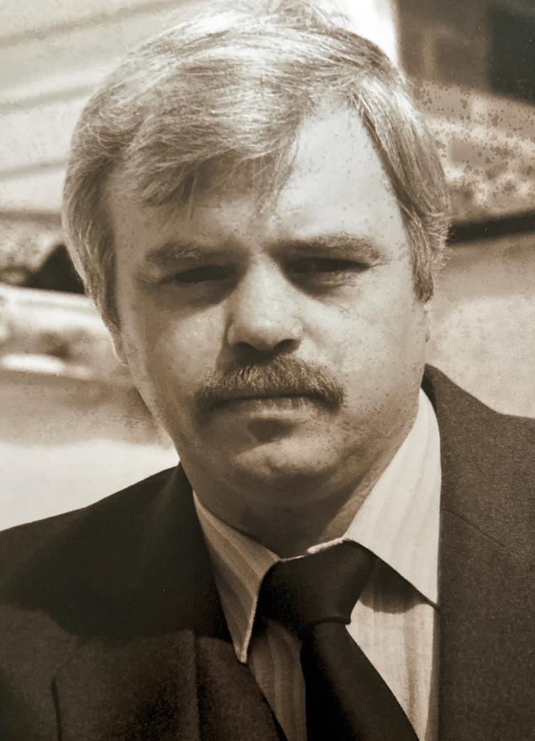 Teugels Rik | UITVAARTVANCLEEF, Discrete, serene en persoonlijke begeleiding, in een voor u moeilijke periode.